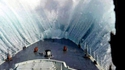 Dans la vague