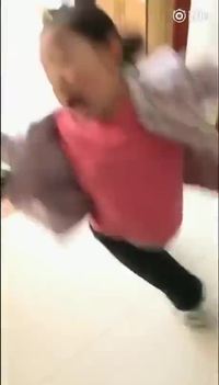 Un grand frère et sa petite soeur