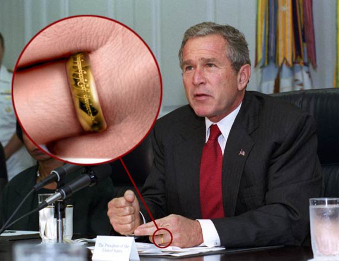 Bush, le seigneur des anneaux.