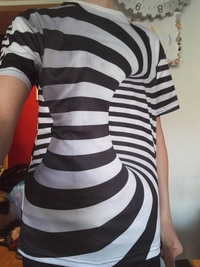 T-shirt douloureux