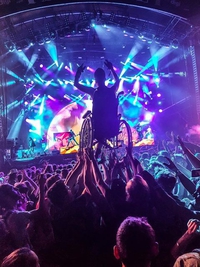 Pendant ce temps, au Hellfest...