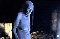 *spoil* Miroir, Ô mon beau miroir, dis-moi qui est la plus belle ! *spoil*