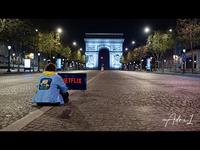 Adri1 tourne son clip à la sauvage sur les Champs-Elysées