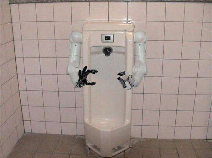 Un urinoir Hi-tech, spécialement adapté aux manchots.
