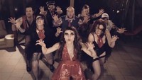 'Fais moi mal Johnny' par Opium du Peuple