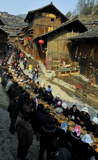 Convivialité pour tout un village chinois...