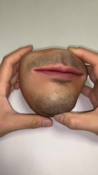 Porte-monnaie en forme de bouche