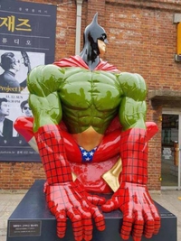 Un statue  Justice Avengers 