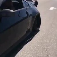 Cette voiture dispose de mon moteur préféré 