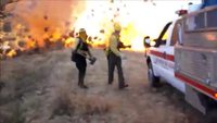 Tornade de virevoltants (tumbleweeds) en feu