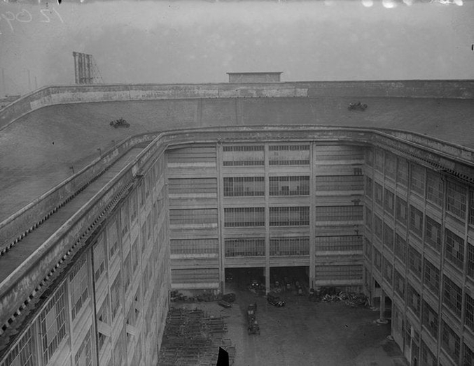 Sur le toit de l'usine Fiat, en 1929.