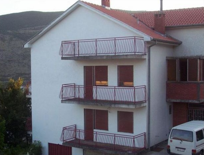 Un bel appartement avec balcon !!