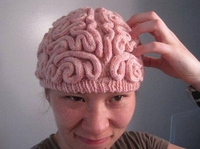 Bonnet avec circonvolutions