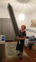 Remettre au fourreau l'épaisse épée.