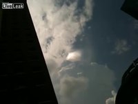 Un nuage change de forme instantanément