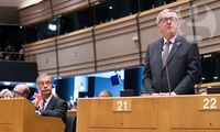 Junker Vs Farage