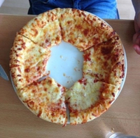 C'est qui le connard qui...