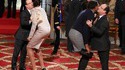 Rétablissons le baise main
