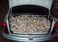 Dans le coffre de la voiture