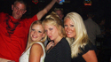 Il a sorti ses trois copines