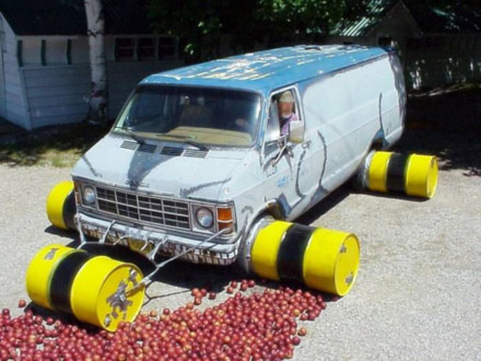Un véhicule spécialement conçu pour écraser des pommes.