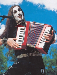 Kan t'aime le métal mais que il n'y avait qu'acordéon au cours de musique de ton village  