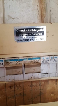 Électricien insolite