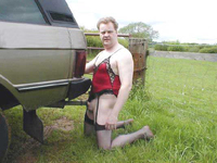 Il aime sa voiture