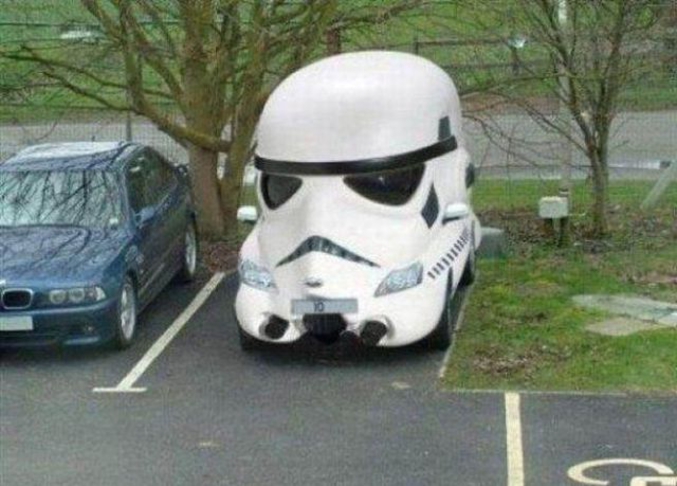 Une voiture bien garée, sinon le propriétaire aurait casqué.