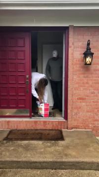 Faire un cadeau à un couple d'amis