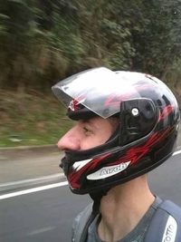 En moto