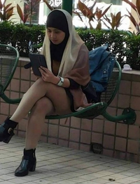 Bien cacher les cheveux