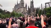 Les fans d’Harry Potter rendent hommage à Dumlbedore