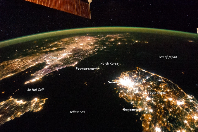 La Nasa vient de publier cette vue nocturne des deux Corée depuis la Station Spatiale Internationale.