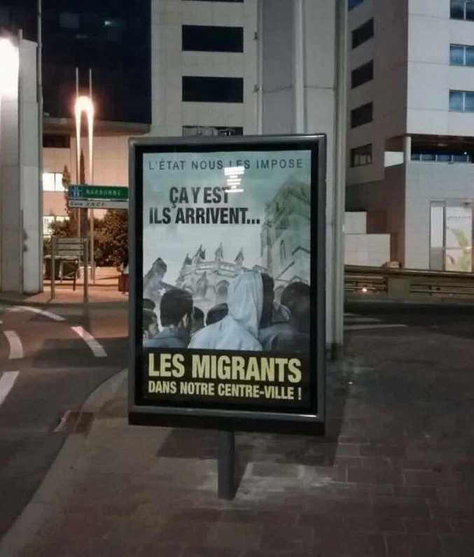 "Ils arrivent" : nouvelle campagne choc de Robert Ménard dans les rues de Béziers
