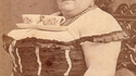 Mon arrière grante tante, tata Bertha, avait le chic pour servir le thé à ses convives.