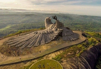 Kerala (Inde): On prétend que c'est la plus grande sculpture au monde