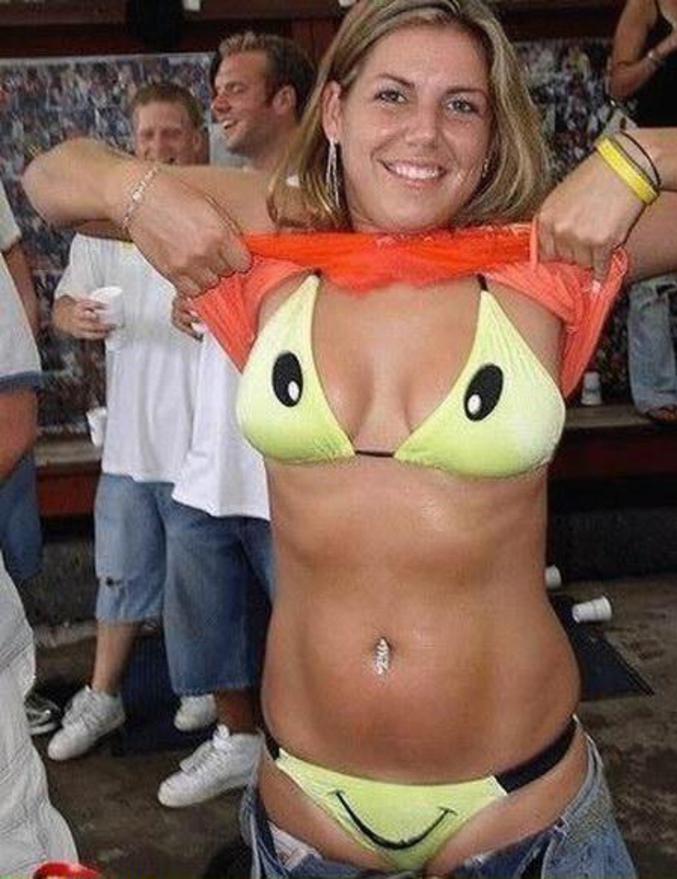 Un bikini qui a le sourire.