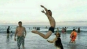 Nooon ! C'est pas un os, c.. de chien !