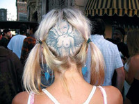 Crâne tatoué