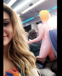 Et quand on prend sa femme on doit payer 2 sièges