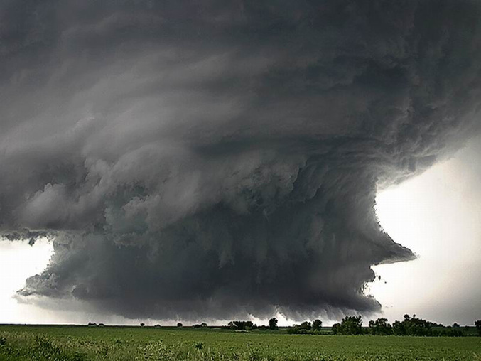 Nuage pas menaçant du tout, non non !