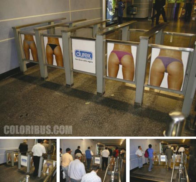 Des portillons de métro décorés pour motiver les hommes à se protéger