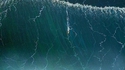 Pendant ce temps, à Nazaré, Portugal...