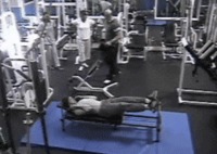 à la salle de sport