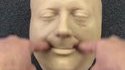 Manipulation d'un masque en silicone