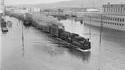 Un train sur l'eau