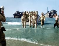 20 Octobre 1944, le Général McArthur débarque aux Philippines...