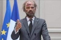 Notre 1er Ministre revient _ un peu _ de Rouen