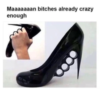 Les femmes mettent les pieds où elles veulent